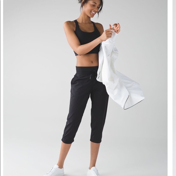 lululemon athletica Pants - Lululemon Studio Crop ll  (black)